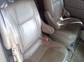 2005 TOYOTA SIENNA, XLE, 3.3L, AT, FWD.  Z25985
